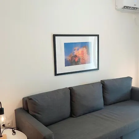 Modern In Acropolis Museum Apartment