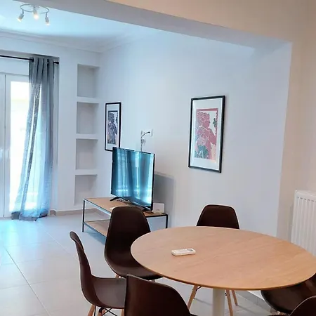 Modern In Acropolis Museum Apartment *